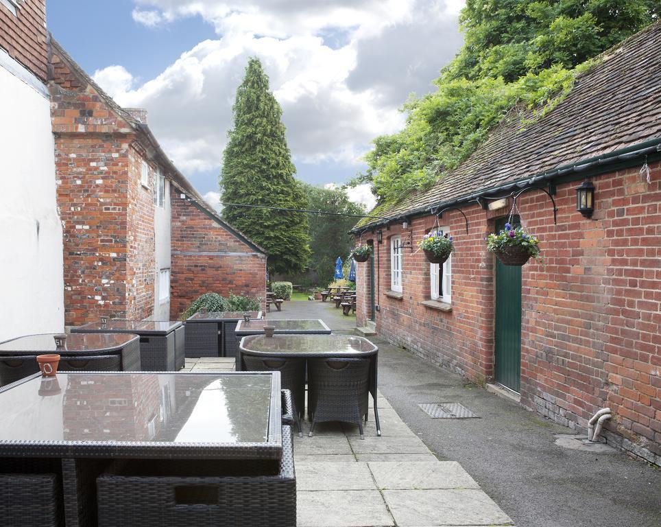The Green Dragon Marlborough Luaran gambar