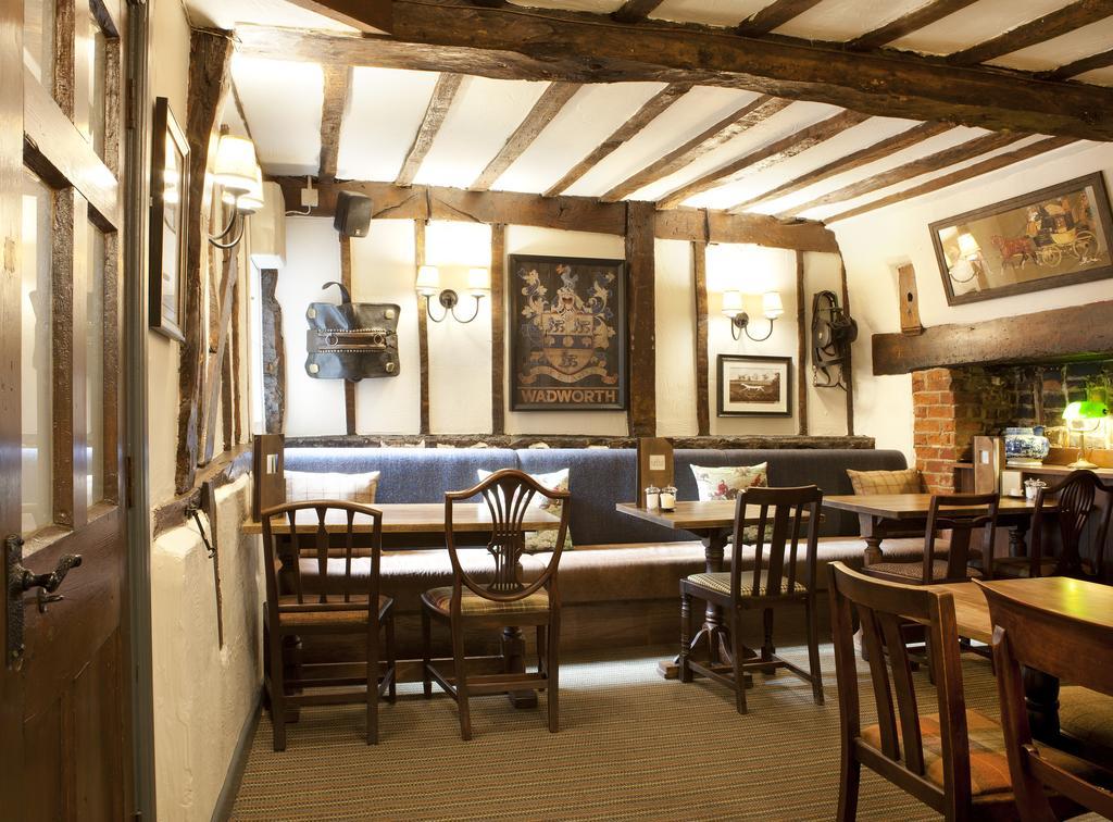 The Green Dragon Marlborough Luaran gambar